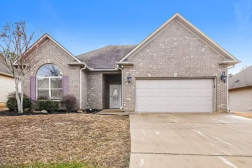 626 Waterford Ln Photo 1
