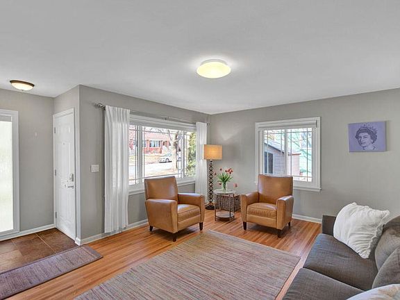 3rd image of 4931 Sheridan Ave S