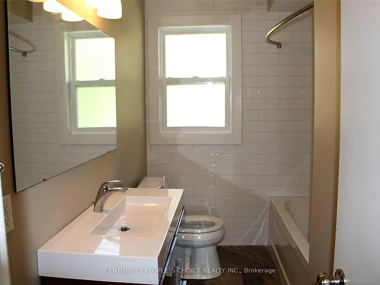 39 Meadowland Dr — Photo 7