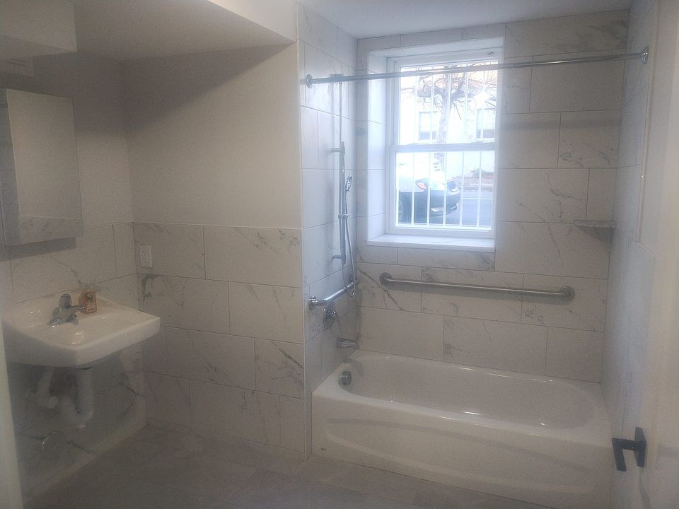 1st image of 6 Marion Ave #B