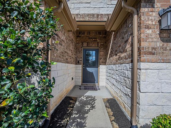 3rd image of 23676 Alder Branch Ln