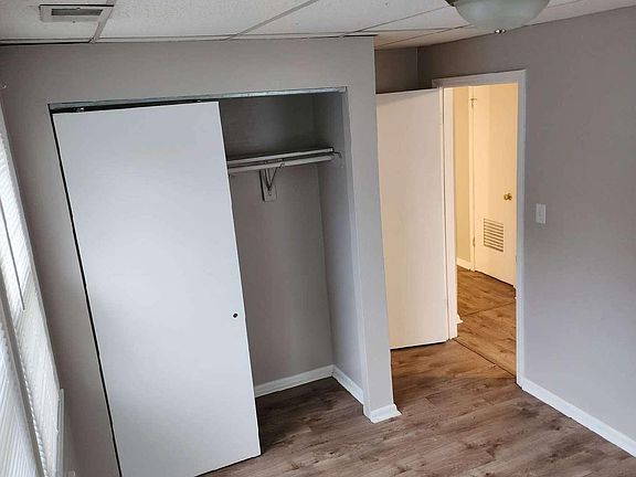 2nd image of 307 W 42nd St Unit 5