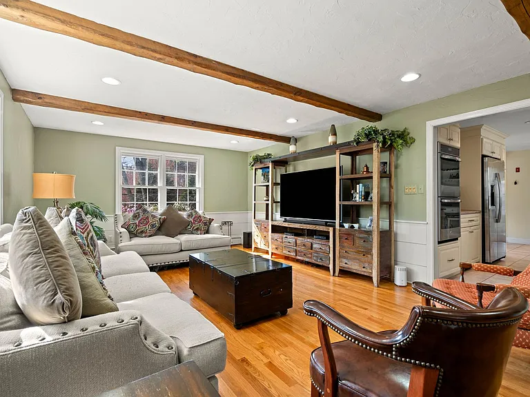 85 Bailey Rd — Photo 11