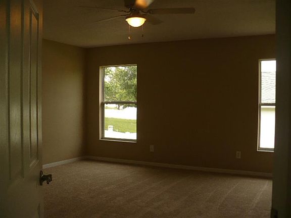 2nd image of 1120 Hill Mount Dr