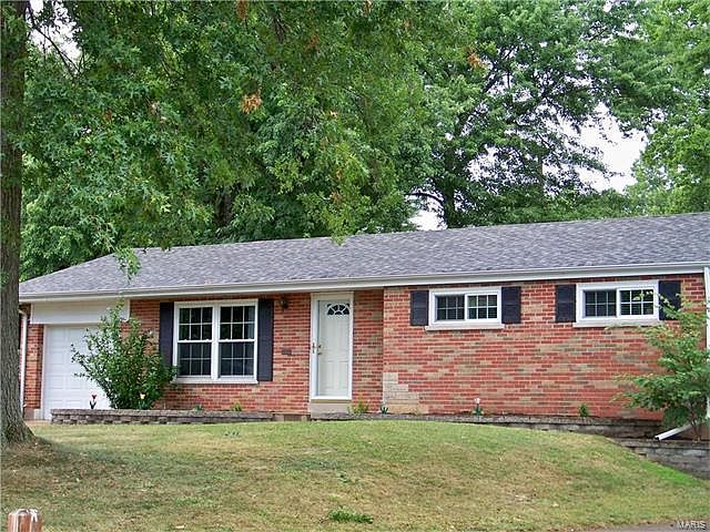 2nd image of 9831 Barlow Ln