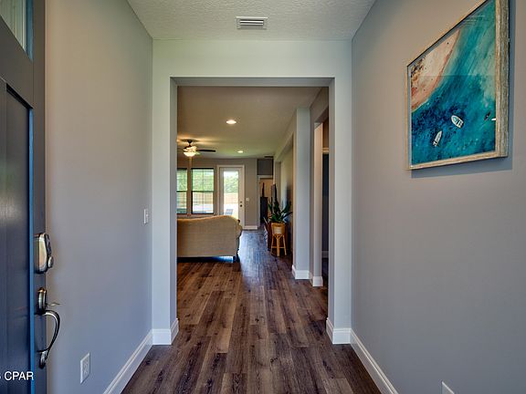 2nd image of 2838 Laurie Ave