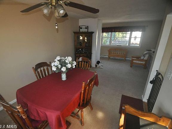 5th image of 951 Saint Johns Dr