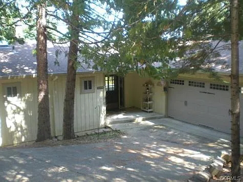 16578 Meadow Vista Dr photo 1