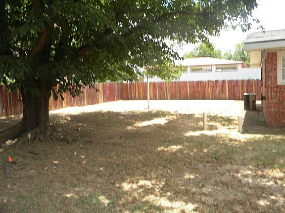 4th image of 209 Detroit Dr