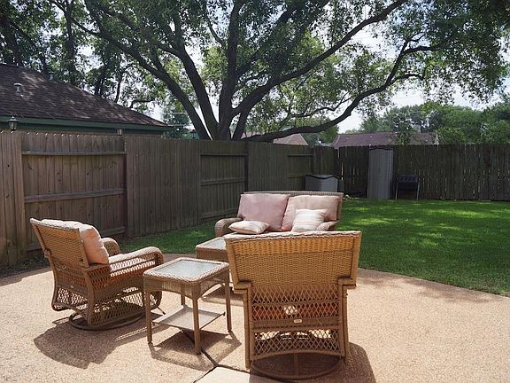 2nd image of 3704 Ginger Ln