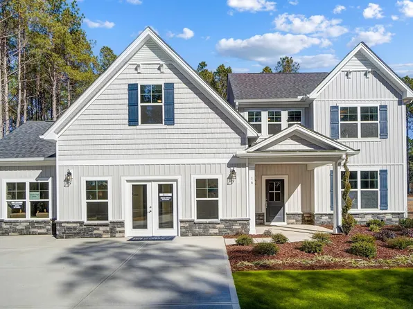 815 Magnolia Acres Ln, Fuquay Varina, NC 27526