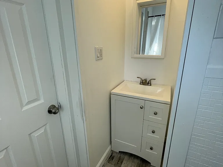 84 Willow St #2 — Photo 6