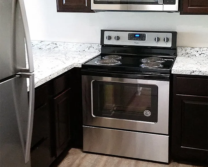 Laurelwood — Photo 17