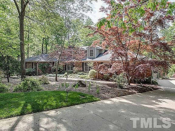 2nd image of 229 Huntington Dr