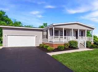 302 Providence Rd, Akron, NY 14001