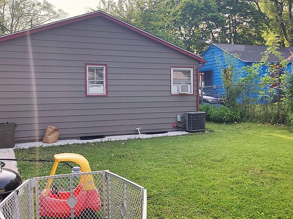 3rd image of 3126 15th St