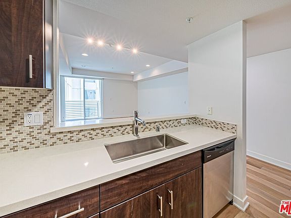 4th image of 436 S Virgil Ave APT 515