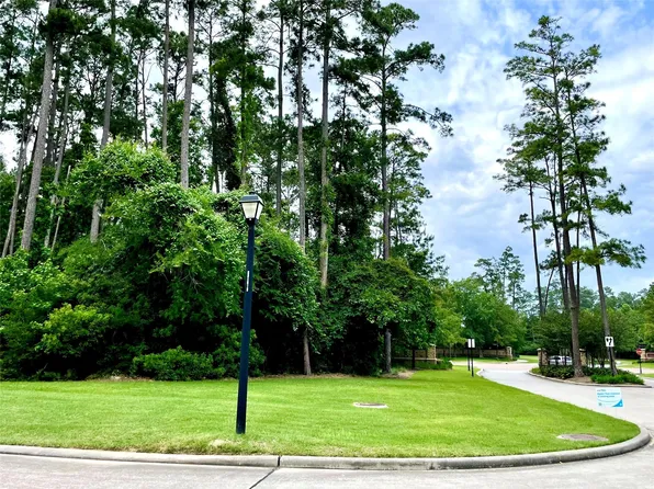 67 N Glenwild Cir, Spring, TX 77389