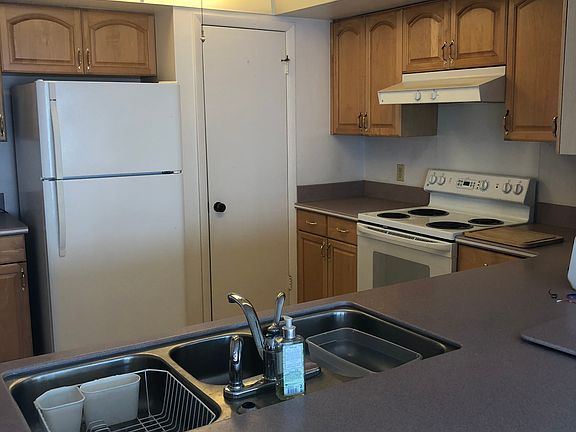 5th image of 444 Mariner Dr