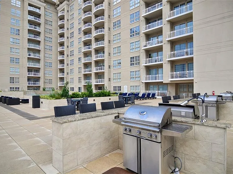 3225 Turtle Creek Blvd #929 — Photo 12