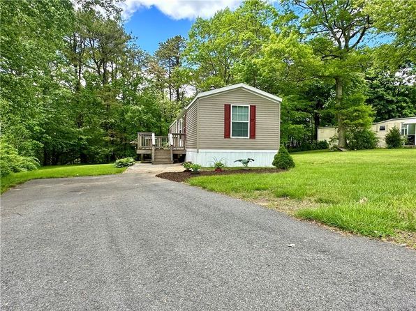 West Greenwich RI Real Estate - West Greenwich RI Homes For Sale | Zillow
