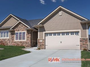 8630 Rutherford Dr, Lincoln, NE 68526