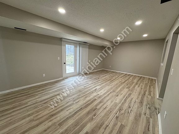 3rd image of 2116 Logan Ct