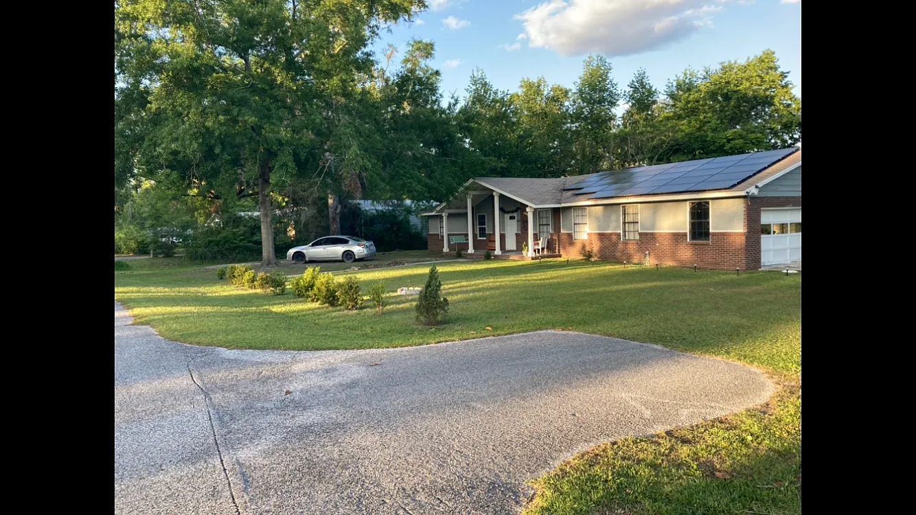 3 bed, 1666 sqft, $2,200 — Photo 2