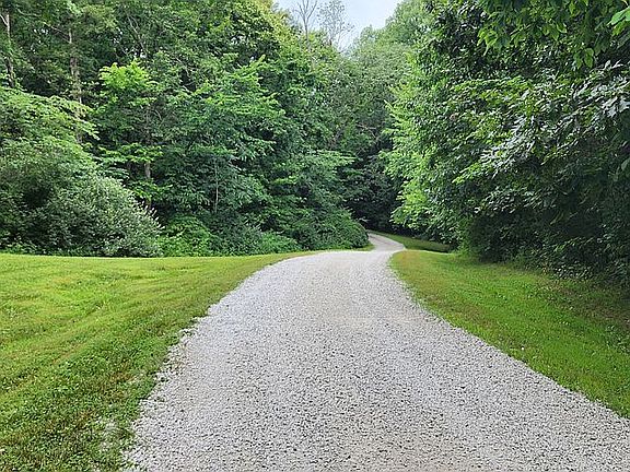 Private drive to the home