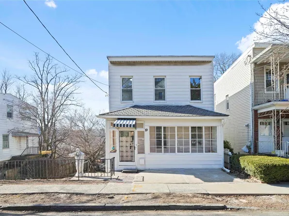 17 Gordon Street, Yonkers, NY 10701