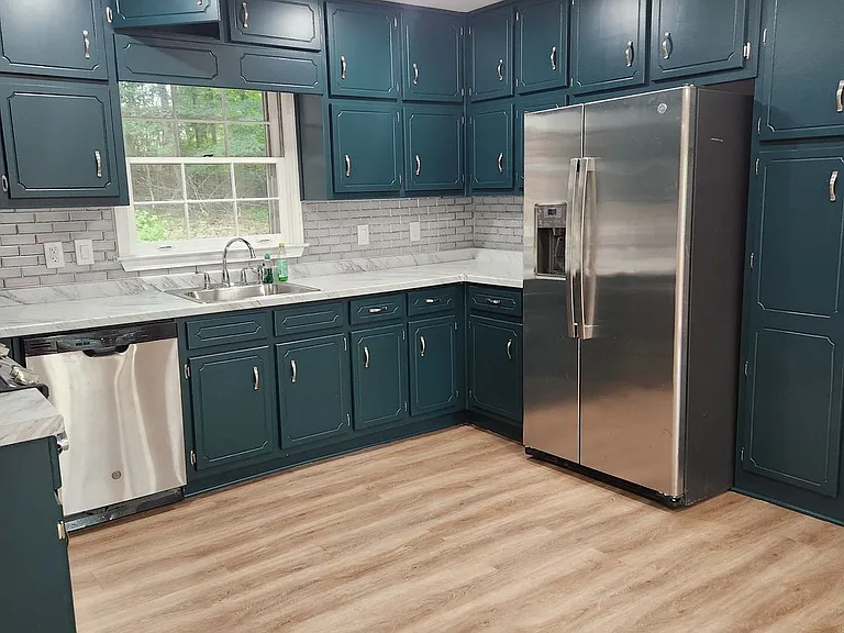 130 Sandy Dr — Photo 8