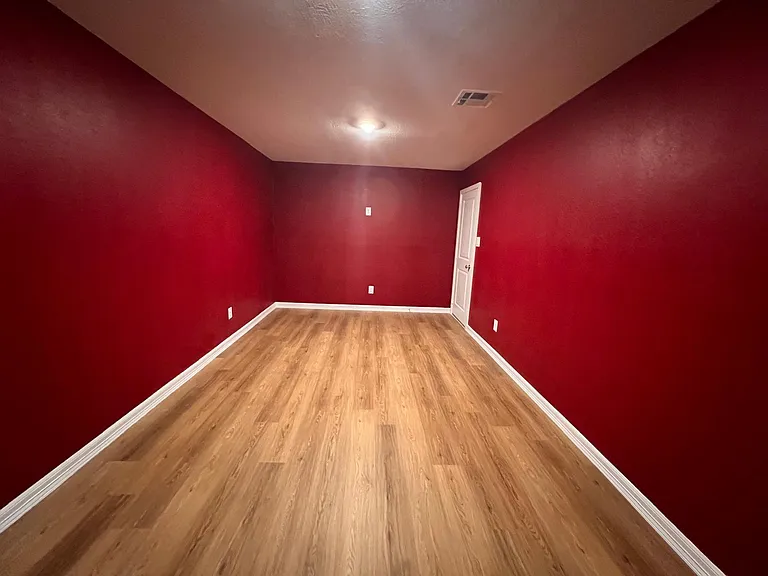 8710 Limmen Terrace Trl — Photo 34