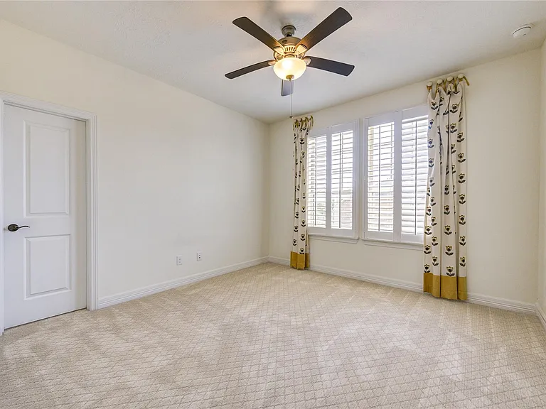 28214 Evergreen Cove Ln — Photo 35