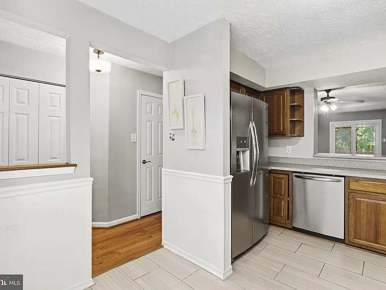 4330 Gilmer Ct — Photo 9