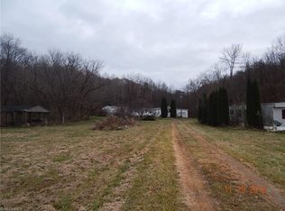 6754 Bluebell Rd, Cumberland, OH 43732