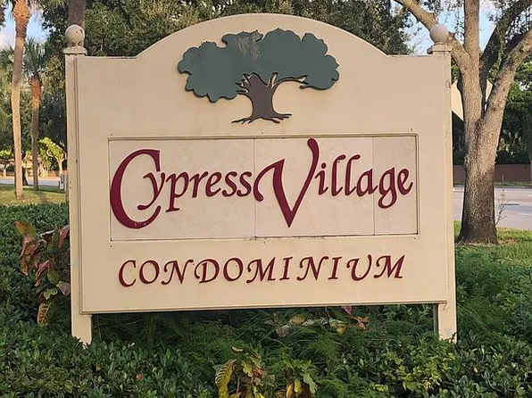 7120 Fairway Dr APT L2, Miami Lakes, FL 33014