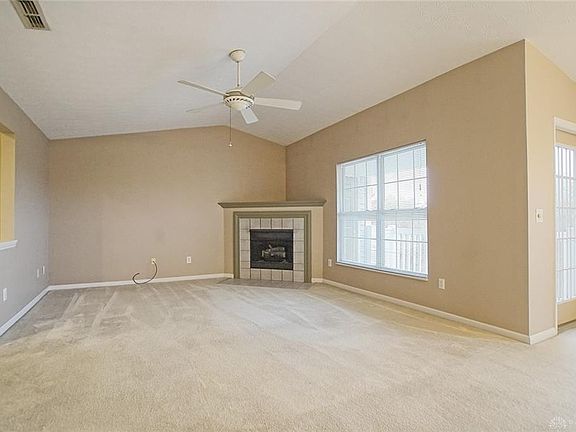 4th image of 1508 Commons Dr