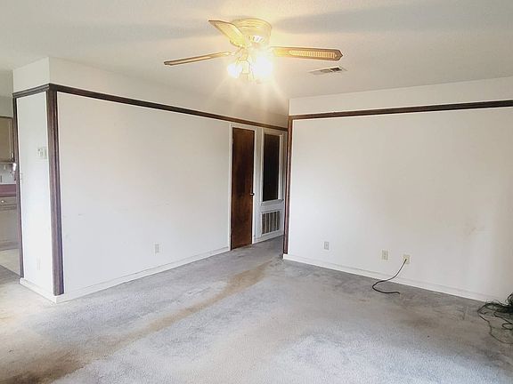 2nd image of 516 W 5th Ave