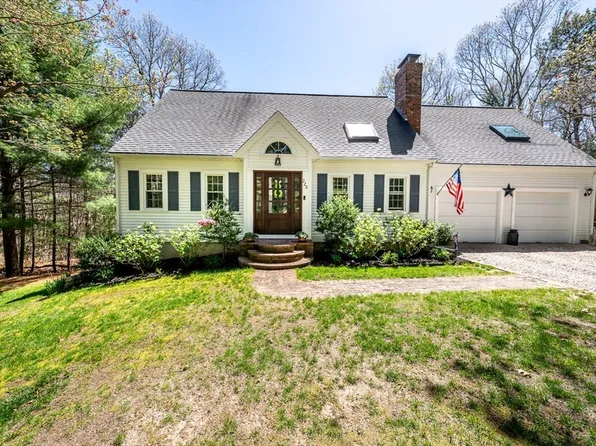 228 Whistleberry Dr, Barnstable, MA 02630
