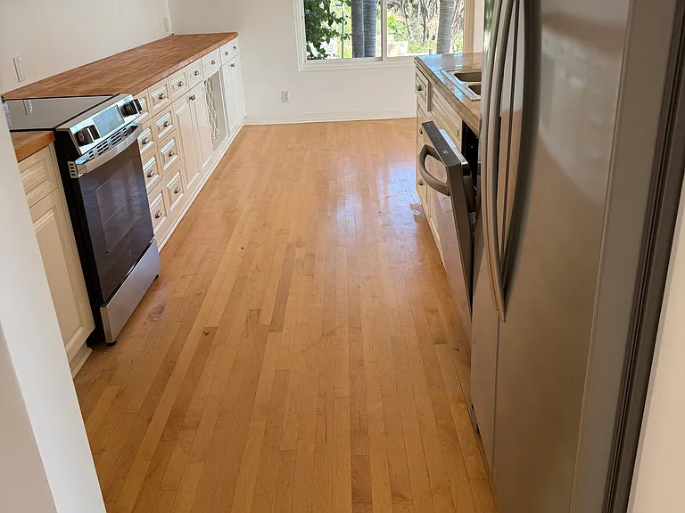 18139 Coastline Dr #4 — Photo 32