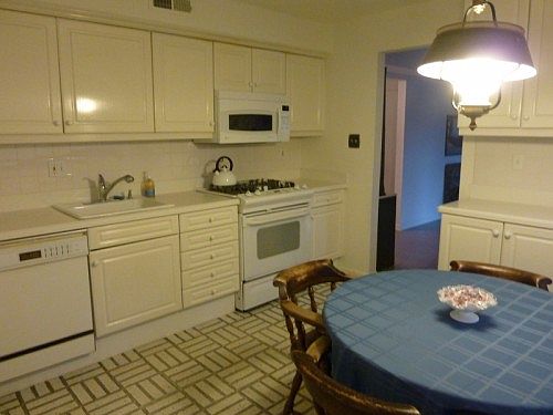 3rd image of 33 Cortland Dr