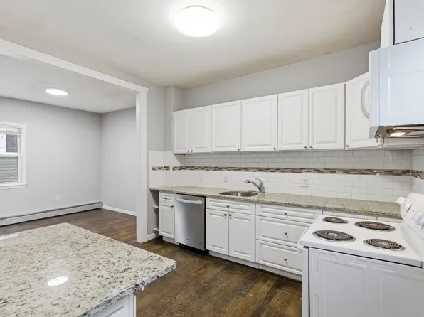 133 Marlborough St #2, Chelsea, MA 02150
