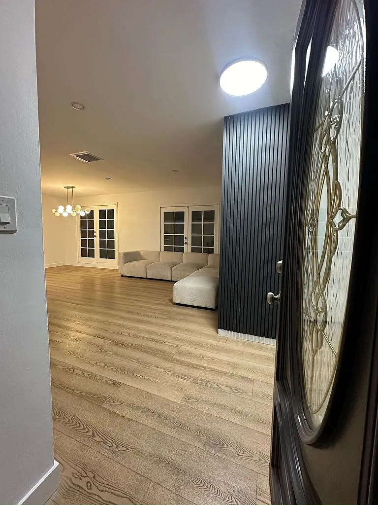 4 bed, 1.5 bath, 1450 sqft, $4,795 — Photo 3