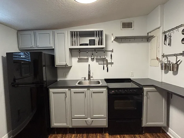657 S Orlando Ave #2 — Photo 3