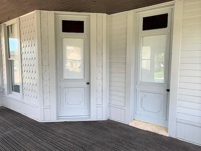 Enclosed Front Porch