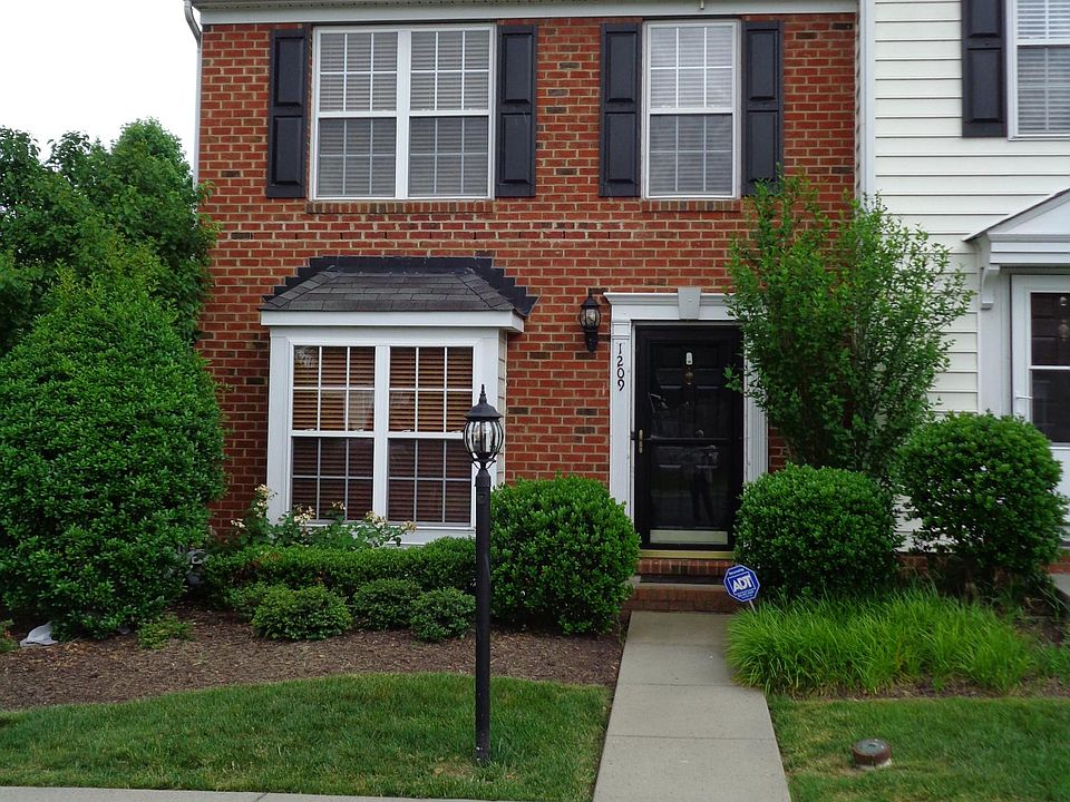 1st image of 1209 Magnolia Pointe Blvd