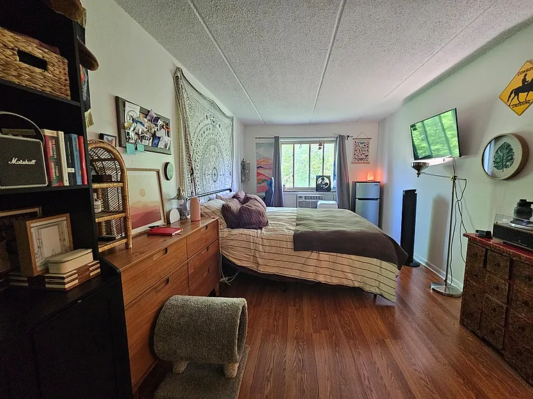 584 Fairway View Dr #2J — Photo 9