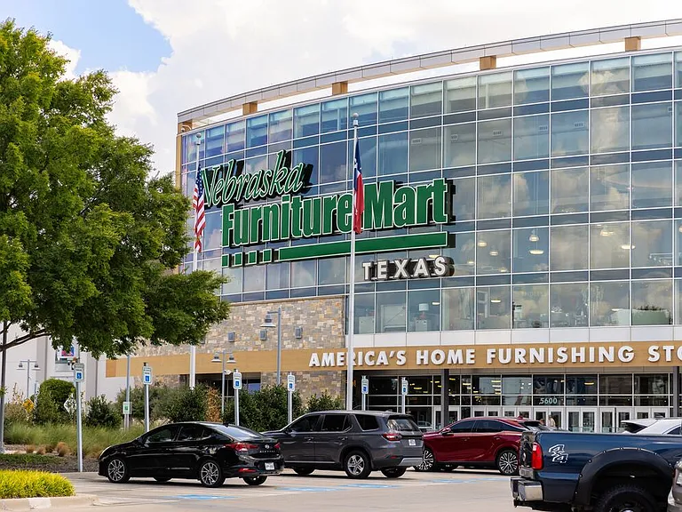 Minutes from furniture stores
