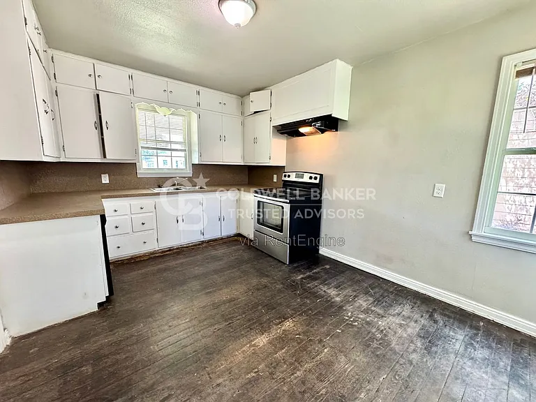 3614 30th St — Photo 5