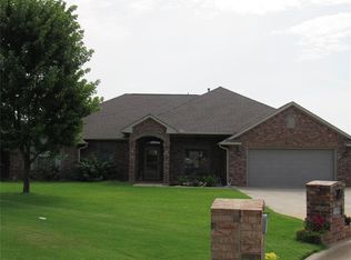 1201 Stephanie Ln, Altus, OK 73521